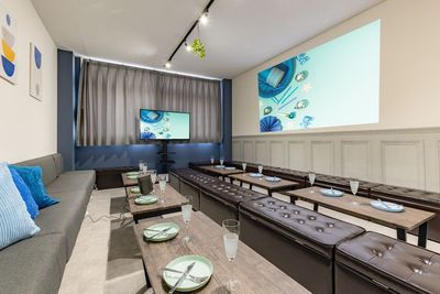 Indigo西梅田の室内の写真