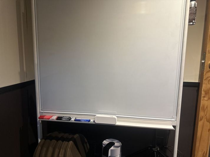 【6名会議室RoomA】新橋銀座口エリア - BasisPoint 新橋銀座口店