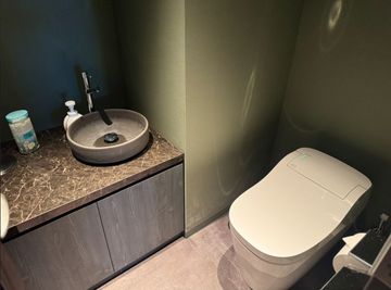 会議室と同じフロアに女子トイレがございます。 - BasisPoint 八王子店 【8名会議室RoomB】八王子エリアの設備の写真