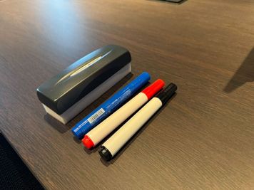 ホワイトボードグッズも常備しております。 - BasisPoint 八王子店 【8名会議室RoomB】八王子エリアの設備の写真