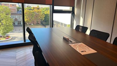 開放的な面も持ち合わせいます。 - BasisPoint 名古屋店 【6名会議室RoomA】名古屋エリアの室内の写真