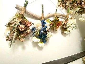 シークレットエリアは、大人な雰囲気のドライフラワーが🌸 - フォトスタジオSummerTree新大久保の室内の写真