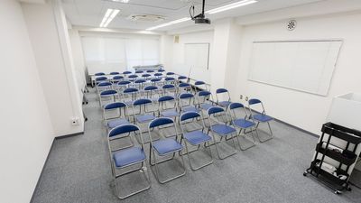 セミナー・会議・ミーティングなど様々な用途にご利用いただけます！ - セミナールームAivic西新宿2号店の室内の写真
