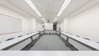 Wi-Fi完備なのでリモートワークにもピッタリ！ - セミナールームAivic西新宿2号店の室内の写真