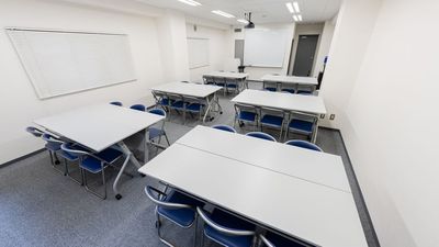 最大36名様着席可能な広々したスペースです - セミナールームAivic西新宿2号店の室内の写真
