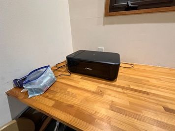 USBで接続可能なプリンターを設置しております。 - 逗子の開放的なMTGスペース 逗子の開放的なMTGスペース（WAREHOUSE Zushi）の設備の写真
