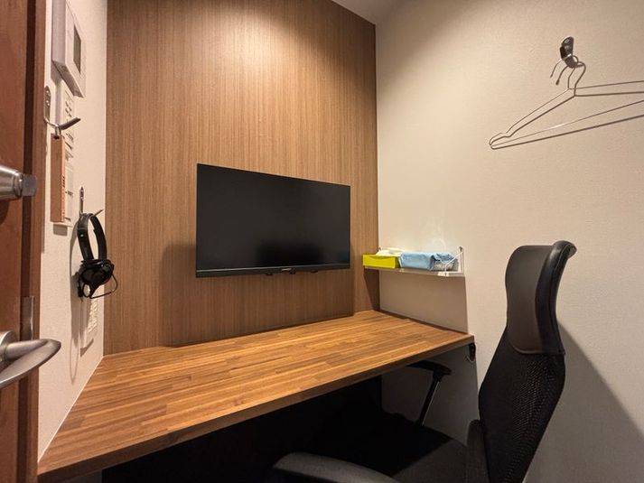 1名個室（ブース10） - いいオフィス新橋