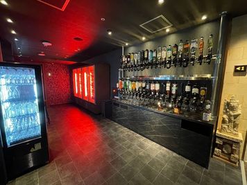 ドリンクの種類も豊富！
こちらが全部飲み放題！ - BALUTAO　栄プレミアム BAL UTAO　栄プレミアムの室内の写真