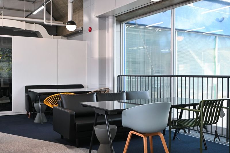 Sunset Offise ミーティングブース - いいオフィス釧路 by Sunset Office