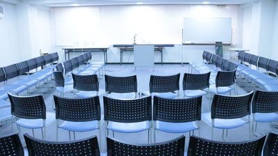 レイアウトの一例 - SMG/ 四ツ橋・近商ビル ＳＭＧ貸し会議室/近商ビル6階A室(展示会・パーティー仕様)の室内の写真