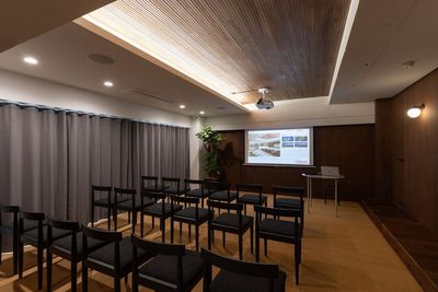 【目黒駅徒歩1分 / ROOM2】セミナーや会議、撮影に最適！ネット環境・プロジェクター・モニターなどレンタル備品も完備 - GOBLIN.目黒店