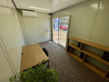 U-SPACE　中央林間つきみ野店 Workの室内の写真
