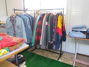 【利用事例の紹介】
古着販売
※写真はイメージです。 実際のレイアウト・設備など異なる場合がありますので、ご注意ください。
 - U-SPACE　中央林間つきみ野店 Shopのその他の写真