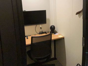 H¹T新宿西口（サテライト型シェアオフィス） ROOM L 17の室内の写真