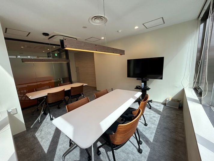 イマス西新宿第一ビル　レンタル会議室3階 イマス西新宿第一ビル　3階貸し会議室の室内の写真