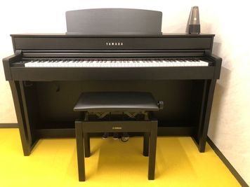 YAMAHA ヤマハ 電子ピアノ CLP-645B Clavinova クラビノーバ - レンタルスタジオRooms 【Dスタジオ】YAMAHA木製鍵盤電子ピアノスタジオの設備の写真