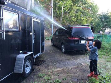 洗車OK - ガレージ工房　野島技研 【5日間4名まで】森の多目的倉庫/車旅/Wifi/ワーケーションの室内の写真