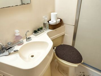 トイレ - ＦｉＫＡＲＯＯＭＳ金山ハイホーム FiKAROOMS 金山ハイホームの室内の写真