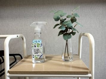 消毒スプレー（ご自由にお使いください） - ＦｉＫＡＲＯＯＭＳ金山ハイホーム FiKAROOMS 金山ハイホームの設備の写真