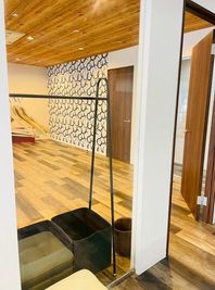 KIZUKI 高宮店（スタジオ） 【KIZUKI 高宮店】セルフトレーニング利用（スタジオ）の室内の写真