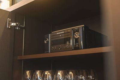 702_AoyamaWineBase/LIVINGの室内の写真