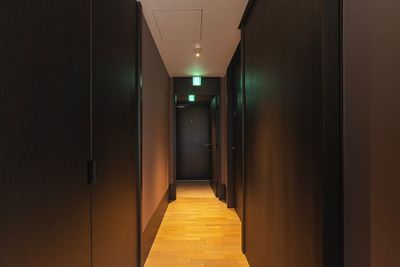 702_AoyamaWineBase/LIVINGの室内の写真