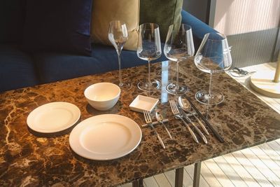 702_AoyamaWineBase/LIVINGの室内の写真