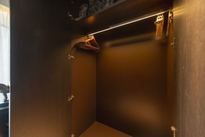 702_AoyamaWineBase/LIVINGの室内の写真