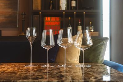702_AoyamaWineBase/LIVINGの室内の写真