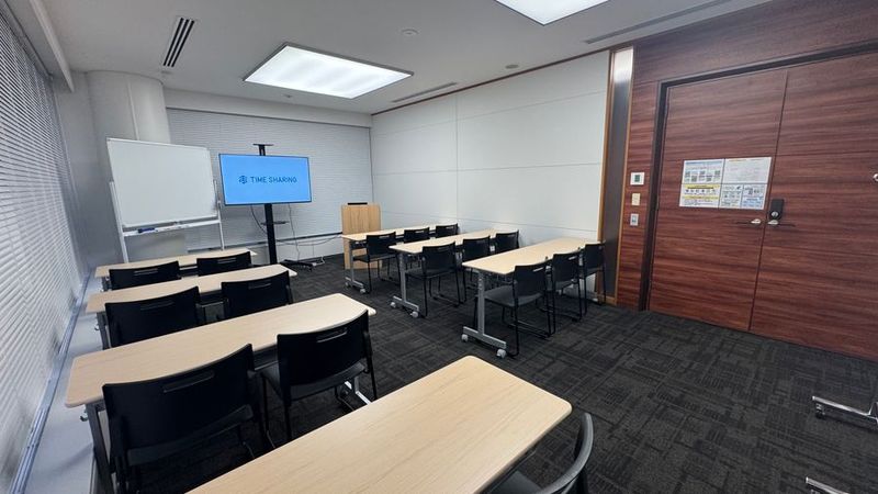 Room.1 - TIME SHARING TSHG淀屋橋ビル 2F
