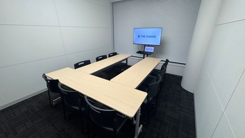 Room.2 - TIME SHARING TSHG淀屋橋ビル 2F