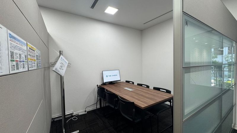 Booth.A - TIME SHARING TSHG淀屋橋ビル 2F