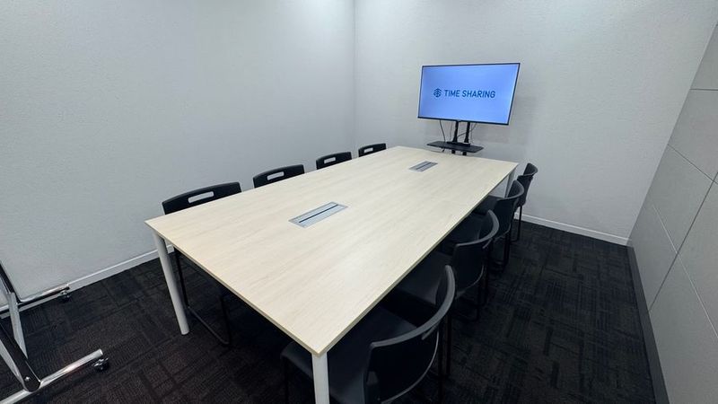 Room.C - TIME SHARING TSHG淀屋橋ビル 2F