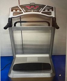振動刺激トレーニングマシーン!! - SlimTrecenCCスカイツリー店（スリムトレセン） トレーニングルーム　SlimTrecenCCスカイツリー店の設備の写真