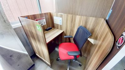 ＜ONLYONE TIMEOFFICE G2＞⭐️光回線導入！⭐️大阪梅田駅から1本✨24時間営業！テレワーク/Web会議/面接 - 【ONLY ONE TIME】