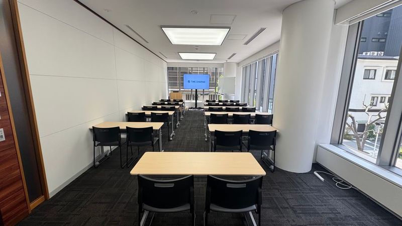 Room.3 - TIME SHARING TSHG淀屋橋ビル 2F