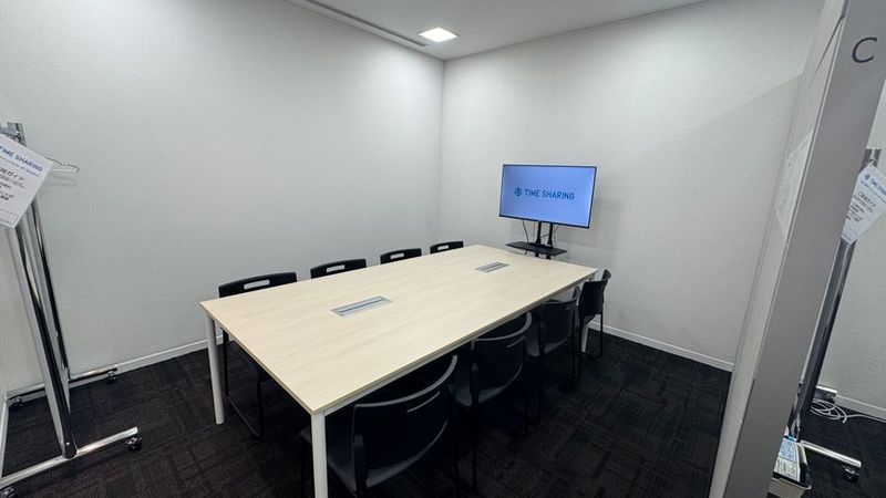 Booth.C - TIME SHARING TSHG淀屋橋ビル 2F