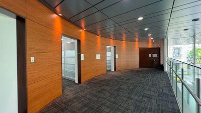 【手前と中央はBooth、一番奥がRoomになります。】 - TIME SHARING TSHG淀屋橋ビル 2F Booth.Eの入口の写真