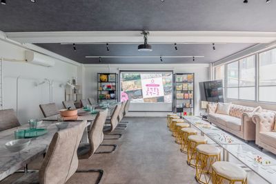 524_SpemoLounge秋葉原 レンタルスペースの室内の写真