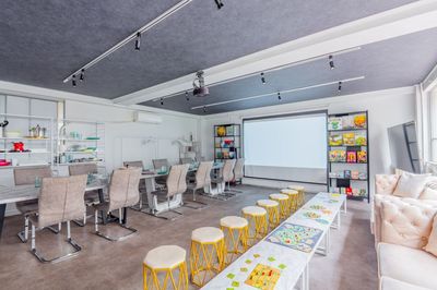 524_SpemoLounge秋葉原 レンタルスペースの室内の写真