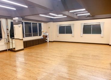 ダンスモーメントカネコ Dance Moment KANEKO―心斎橋のダンススタジオの室内の写真