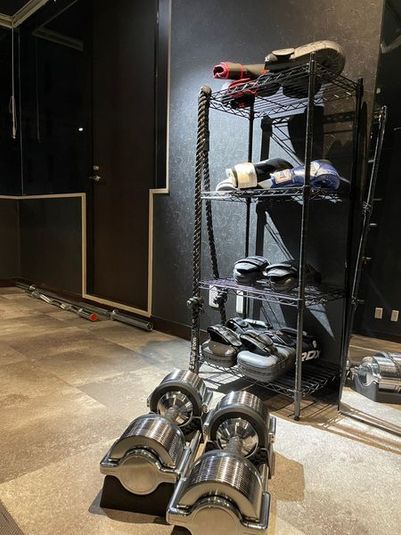 【関内駅徒歩3分】お洒落でスタイリッシュな完全個室ジム - BE-JYU