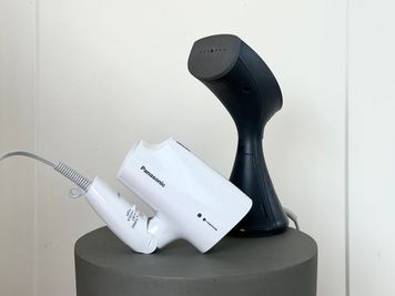 ドライヤー、スチームアイロンのご用意もあります。 - YUSHIMA STUDIO 701 YUSHIMA STUDIO　|　自然光◎南向き撮影スタジオの室内の写真