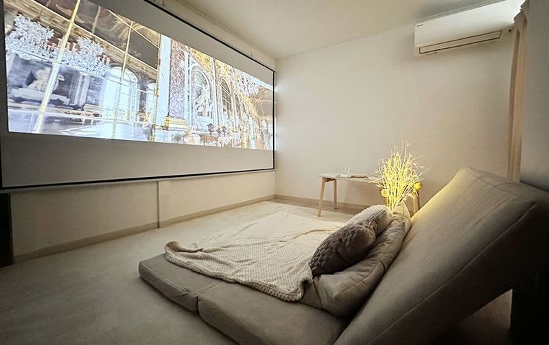 Comfy天満４✨商店街直結！24H⏰120インチスクリーン - Comfy天満