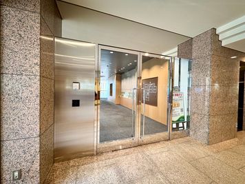 【レンタルスペース入口】 - TIME SHARING シテヌーブ北千住30A棟 会議室の入口の写真