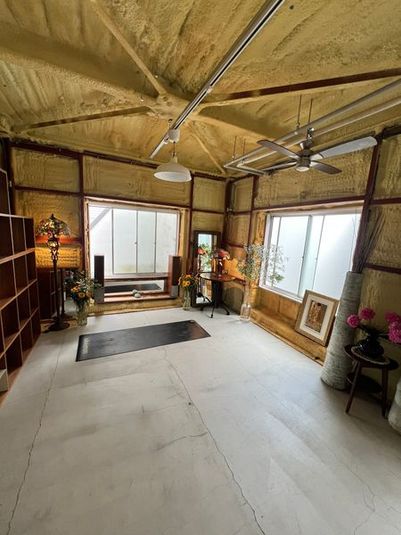 yoga salon&cafe SALT レンタルスペースの室内の写真