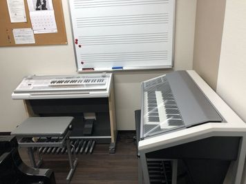 エレクトーンも２台ご利用いただけます。 - みゅーとぴあ一番町 3-4部屋の室内の写真