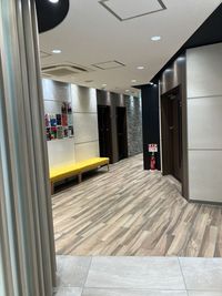 お部屋までの通路です - みゅーとぴあ一番町 3-1部屋の入口の写真