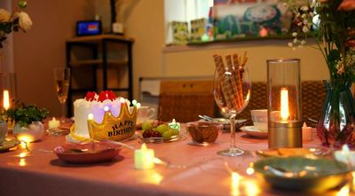 LEDキャンドルで雰囲気あるパーティ写真も - スペースボン スペースボン　上前津 Gemini の室内の写真