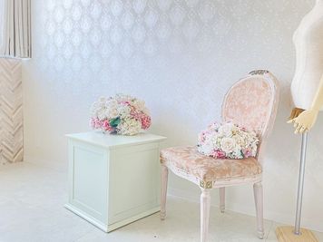 シニョンCルーム🤍白エリア｜バースデーフォト🎂子供の成長記録🎁｜コスプレ等撮影📷｜シェアサロンに最適💗 - シニョン豊田市駅前店(chignon)